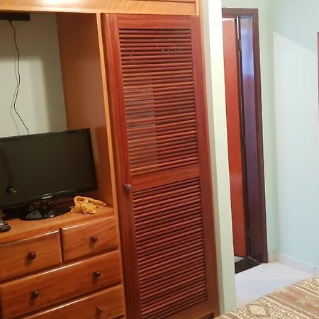 Apartamento Marco E Hilda อูบาตูบา ภายนอก รูปภาพ